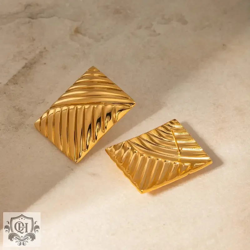 18K gold exquisite simple striped symmetrical design light luxury style earrings
