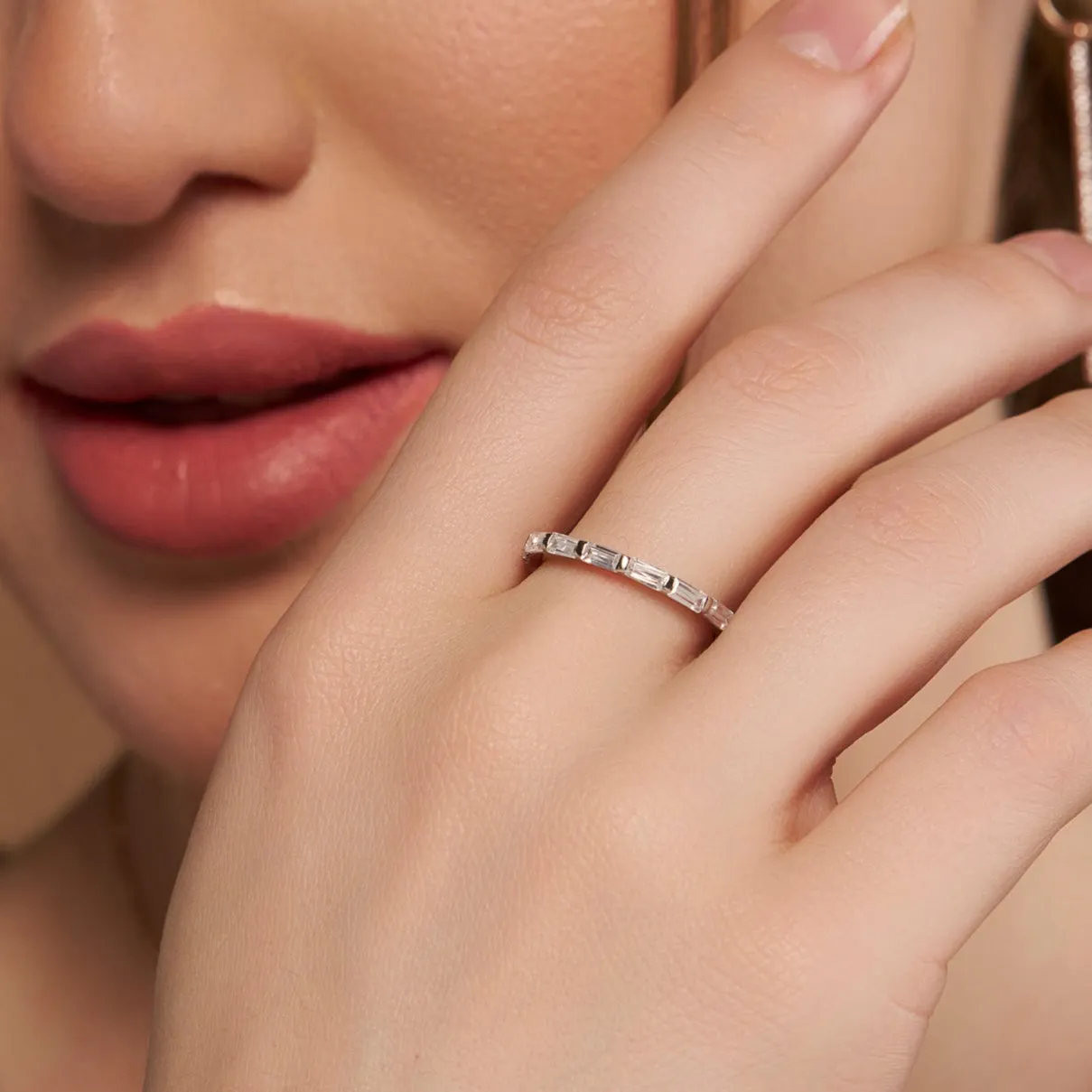 Baguette Diamond Trendy Band