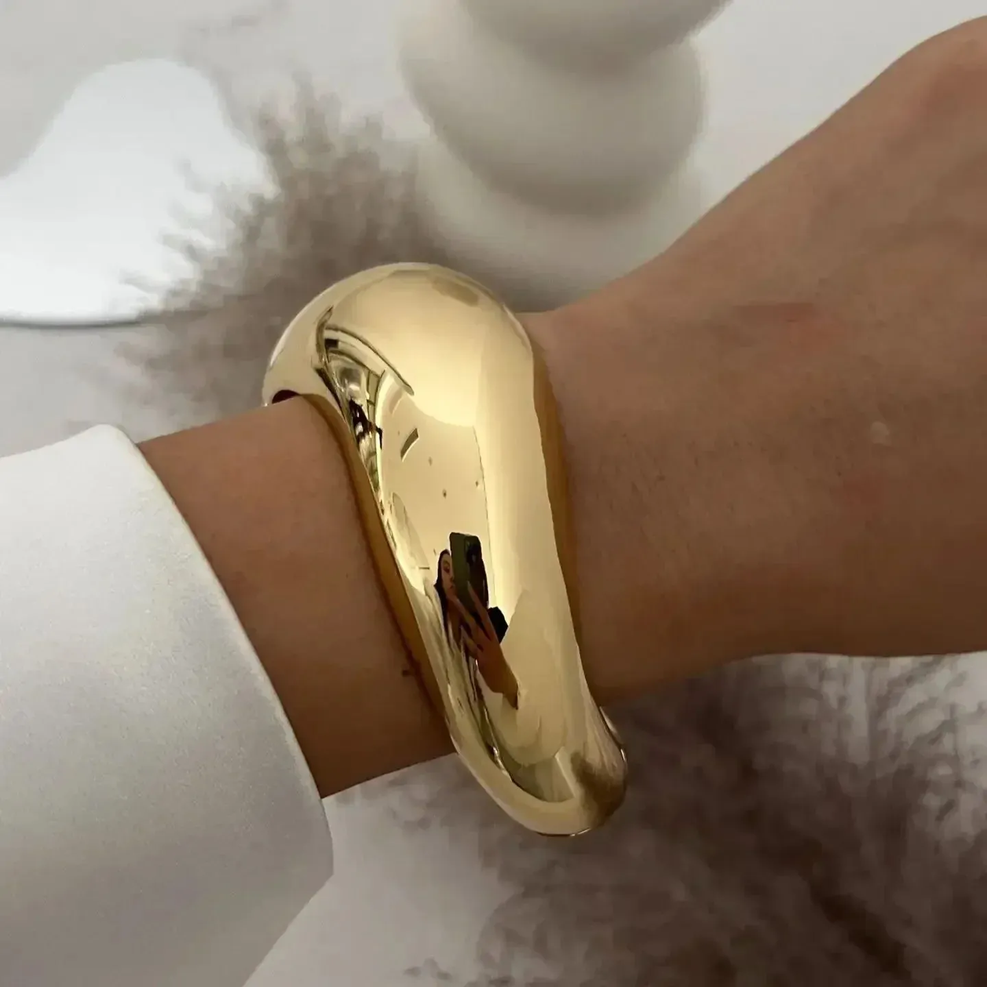 Chic Classic Chunky Geometric Bracelets in 2 Colors 6 Styles