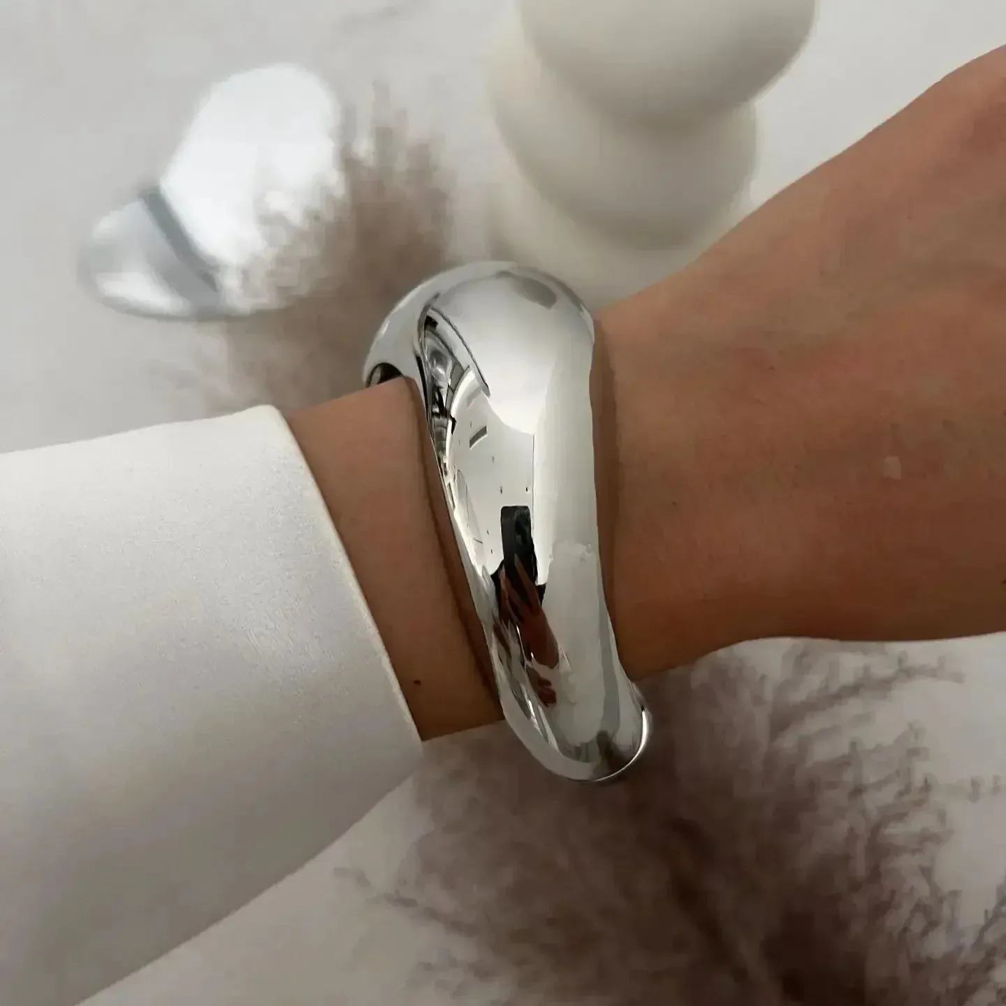 Chic Classic Chunky Geometric Bracelets in 2 Colors 6 Styles