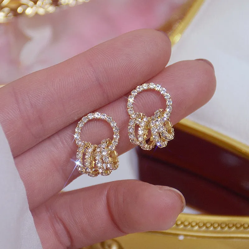 Exquisite Gold Leaves Circle Stud Earrings For Women