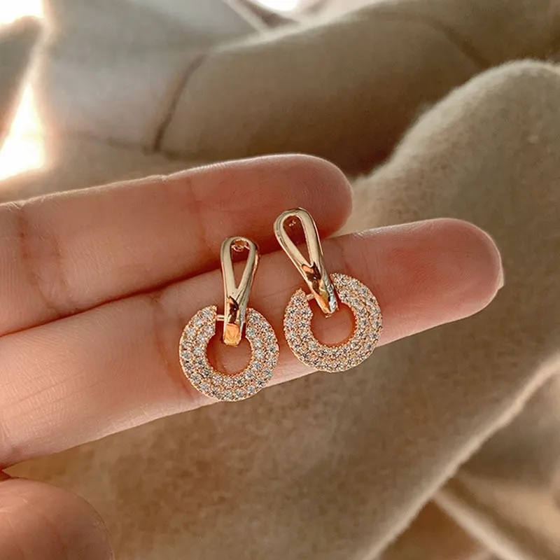 Exquisite Gold Leaves Circle Stud Earrings For Women