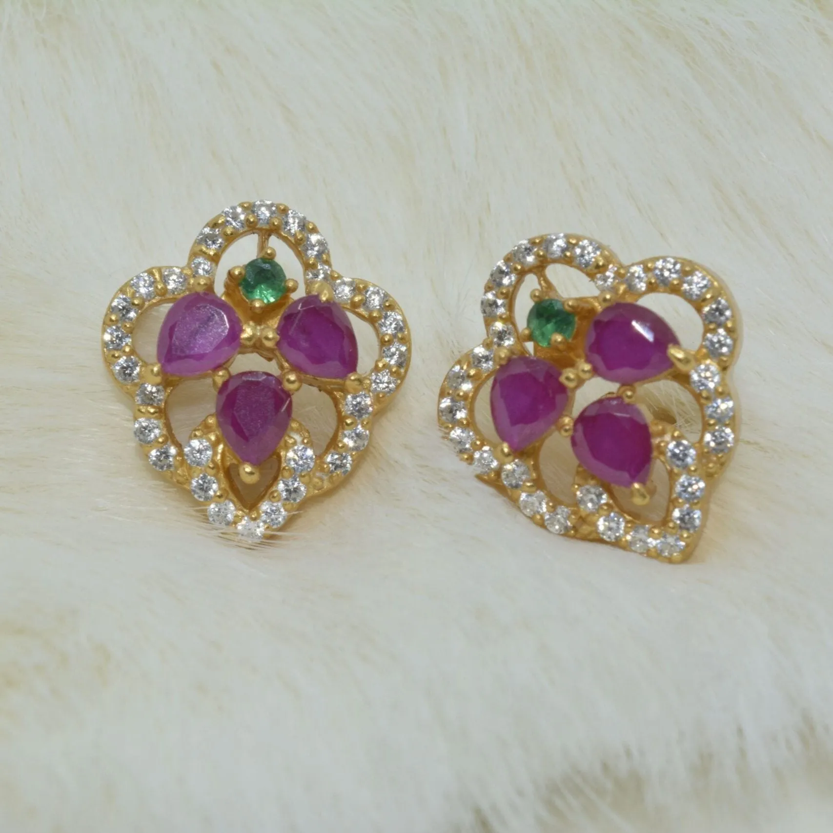 Exquisite Leaf-Shaped earring