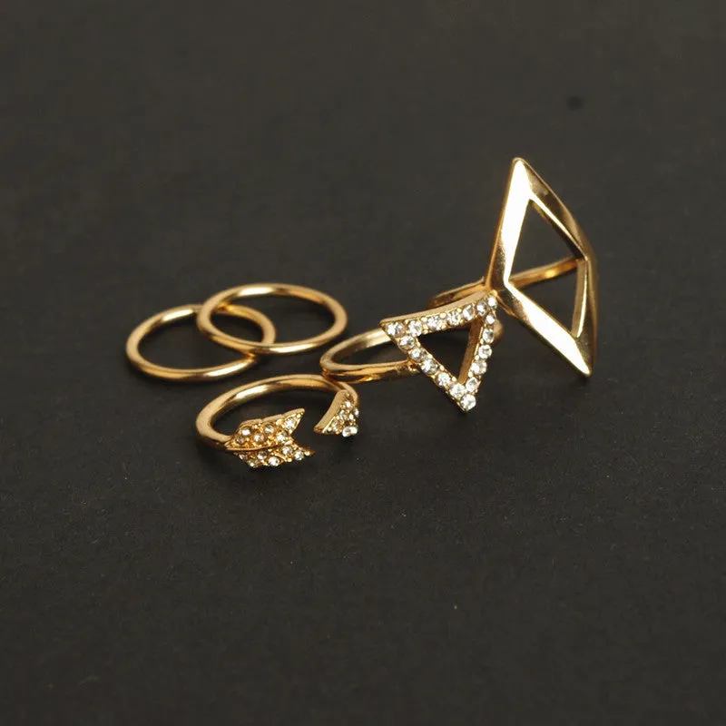 Fashionable Joker Arrows Diamond Triangle Suit Ring