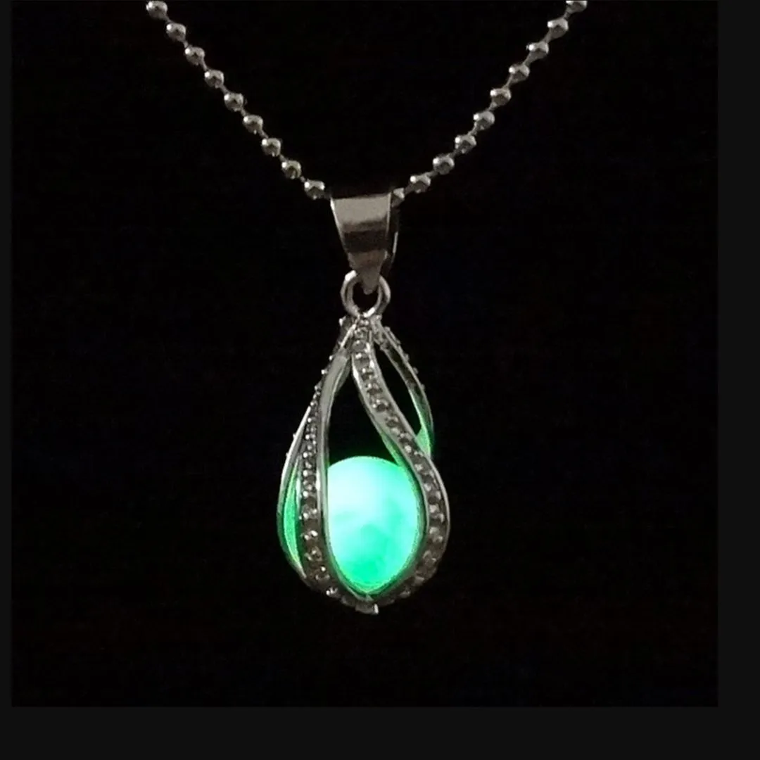 Glow in Dark Pendant Necklaces for Women | Radium Pendant Necklace