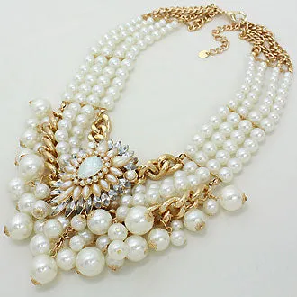 iLLASPARKZ Chunky Pearl Shourouk Chain V-Necklace