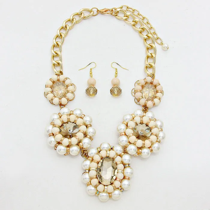 iLLASPARKZ Floral Chunky Pearl Crystal Collar Necklace