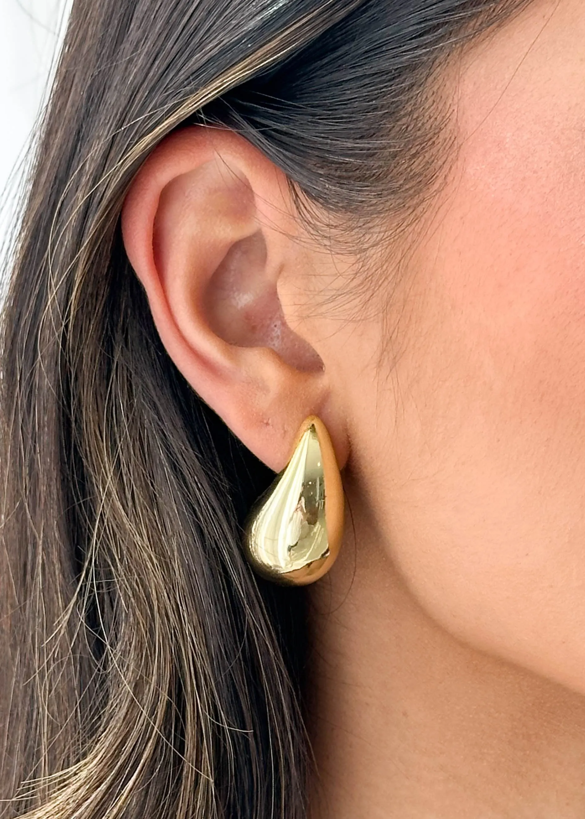 Kaika Drop Earrings - Gold