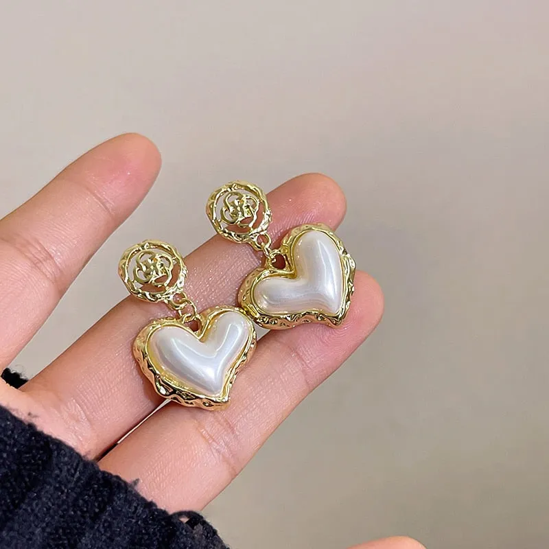 Korean Vintage Exquisite Pearl Heart Earring For Women