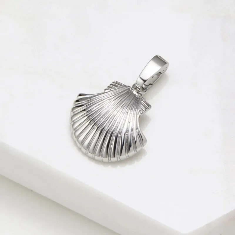 Large Shell Charm