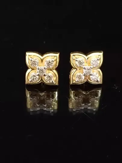 Natural Ceritified Diamond Women's Earrings Handmade Stud Earrings 18kt Gold