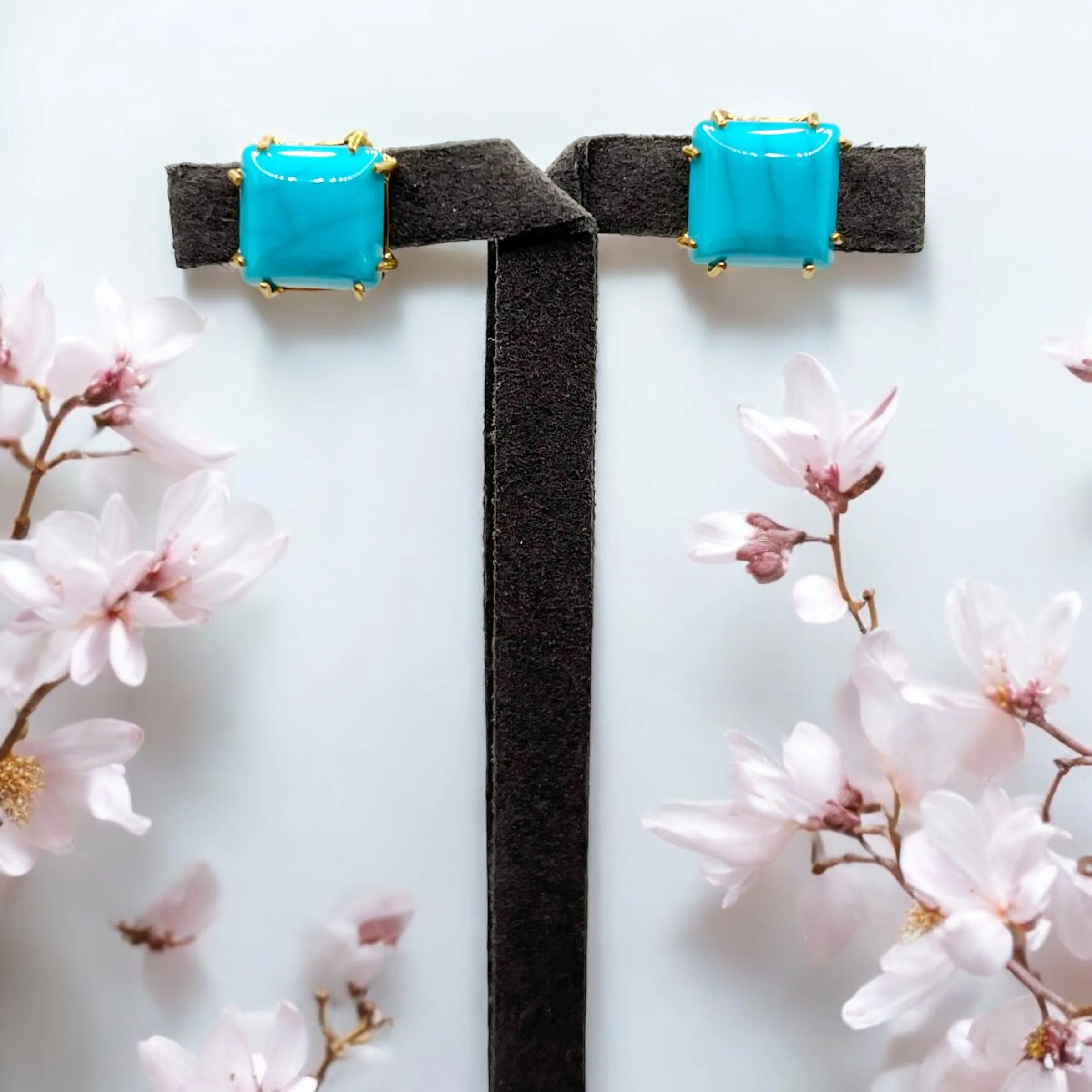 NATURAL TURQUOISES EARRINGS