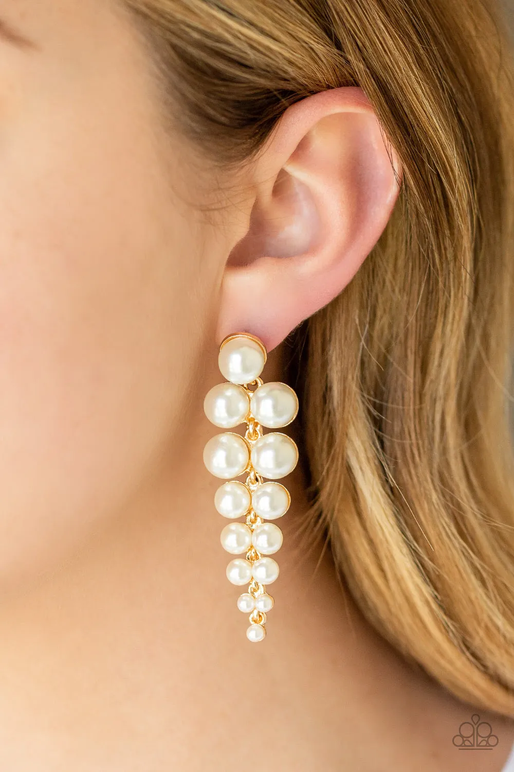 Paparazzi Totally Tribeca - Gold Earrings