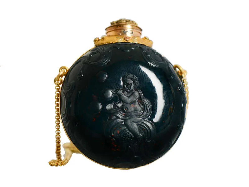Regal French Gold Bloodstone Cameo Carved Perfume