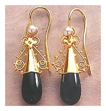 Salome 14k Gold, Onyx and Pearl Earrings
