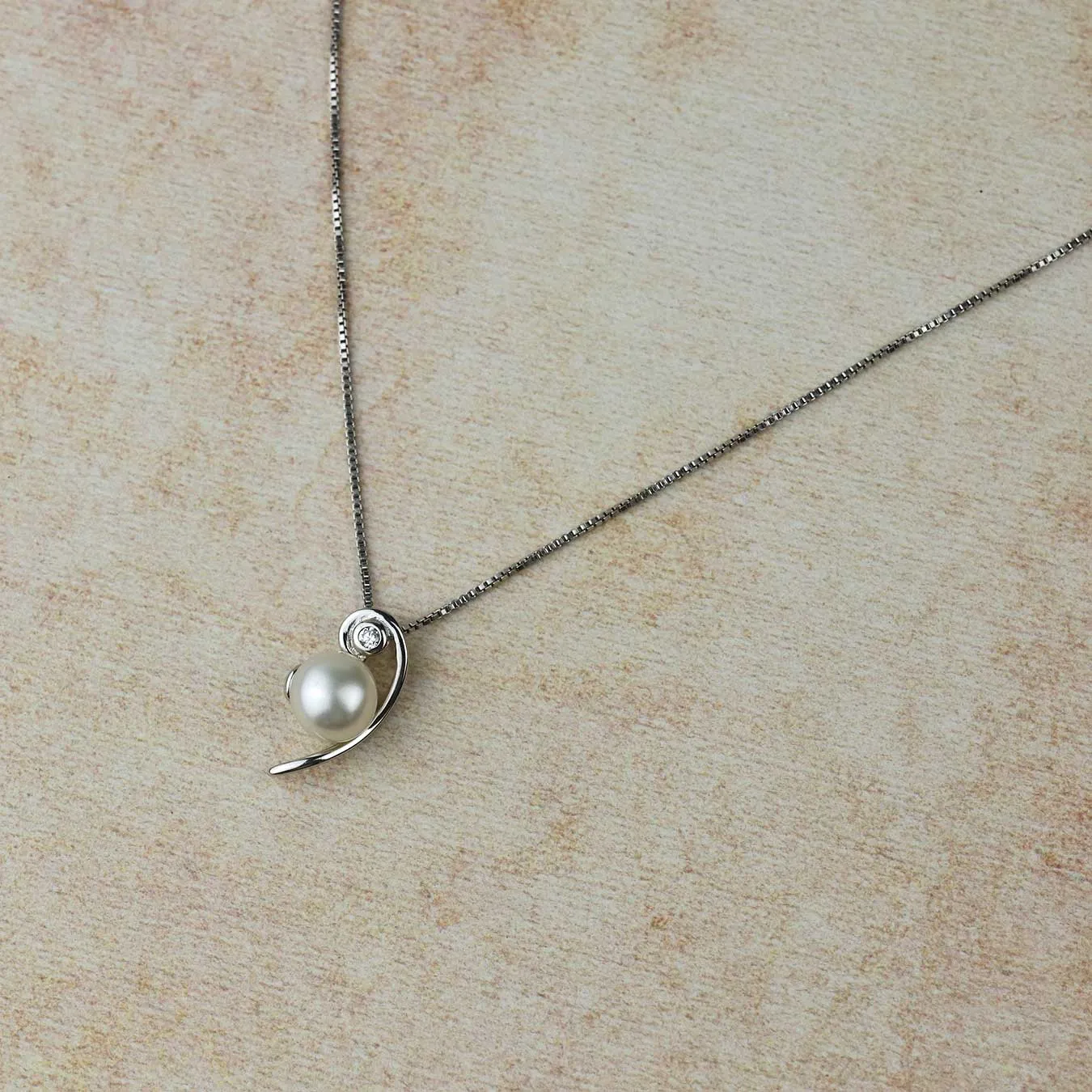 Silver & Pearl Curve Pendant