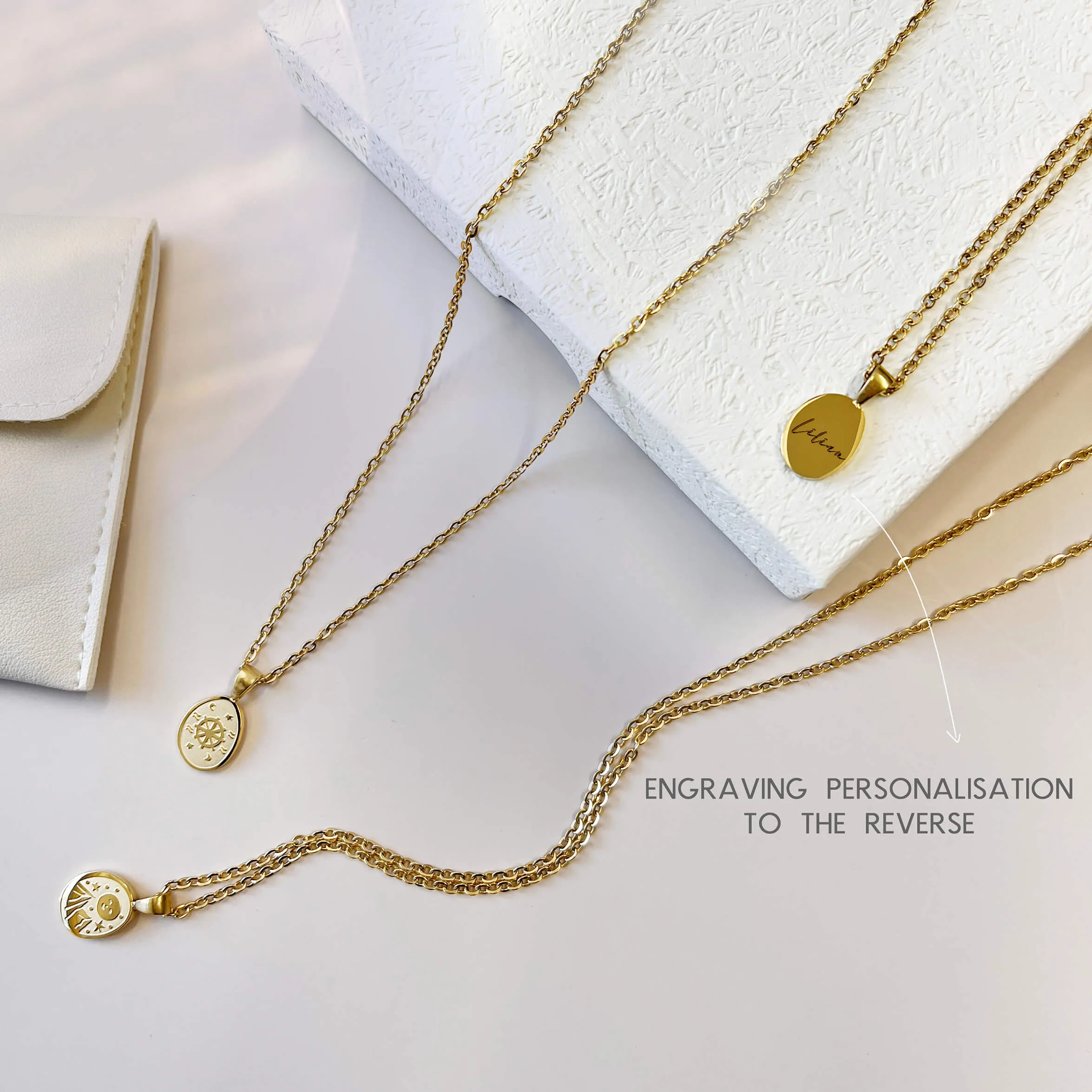 Simple Embossed Tarot Gold Pendant Necklace