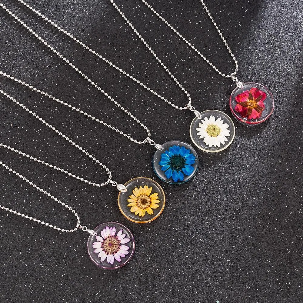 Simple Handmade Dried Daisy Flower Pendant Necklace