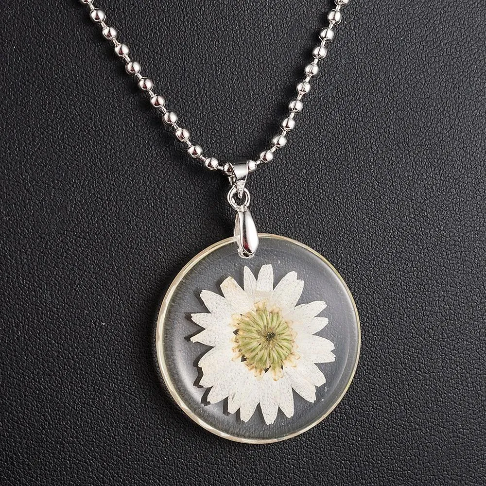 Simple Handmade Dried Daisy Flower Pendant Necklace