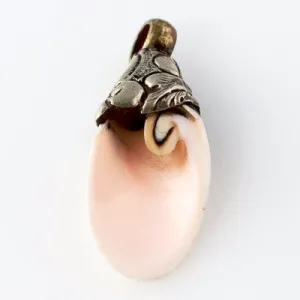 Thai Silver - Shell Pendant