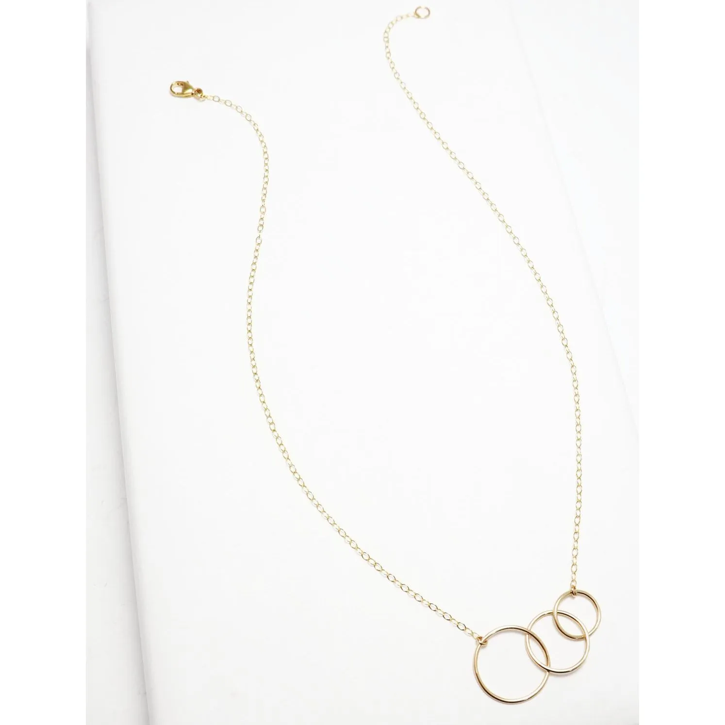 Unity Interlocking Circle Necklace No. III